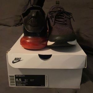 Red Black White Nike Air Max 270 Mens Sz 8.5